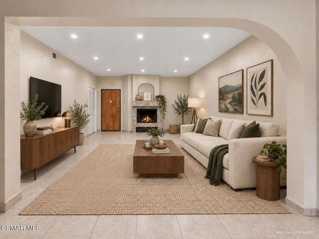 7211 Cozycroft Avenue 23, Sherman Oaks, CA 91403