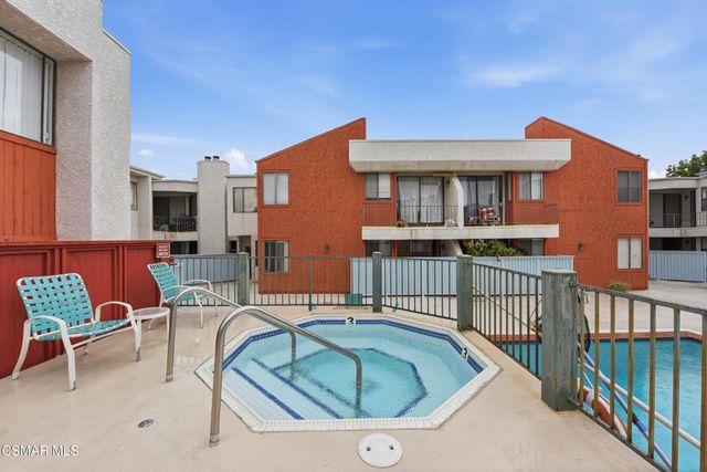 7211 Cozycroft Avenue 23, Sherman Oaks, CA 91403