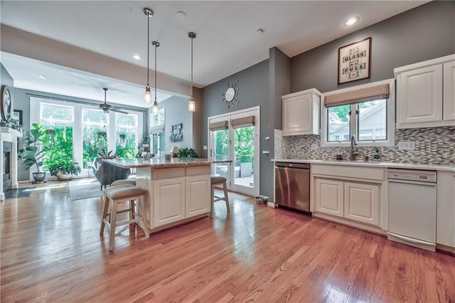 7615 Eicher Drive, Shawnee, KS 66217