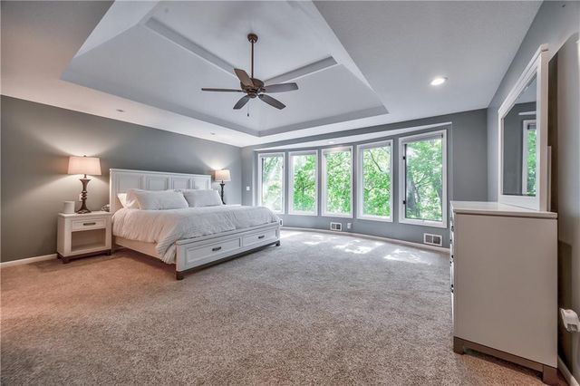 7615 Eicher Drive, Shawnee, KS 66217