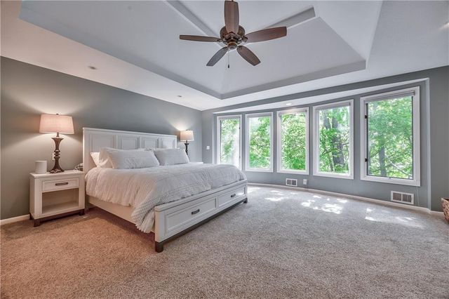 7615 Eicher Drive, Shawnee, KS 66217