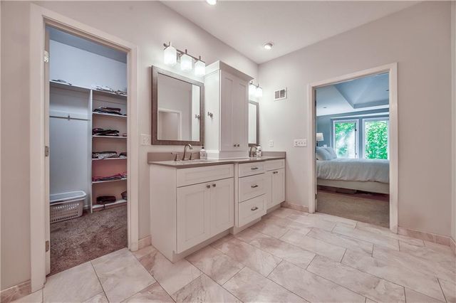 7615 Eicher Drive, Shawnee, KS 66217