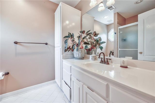 7615 Eicher Drive, Shawnee, KS 66217
