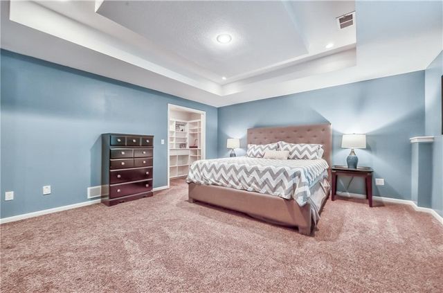 7615 Eicher Drive, Shawnee, KS 66217