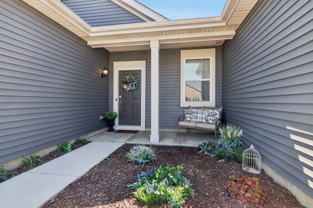 5939 E 111th Lane, Winfield, IN 46307