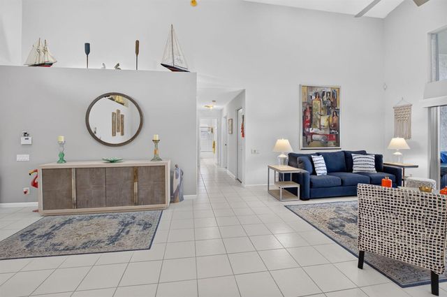 6101 Hook Lane, Boynton Beach, FL 33437