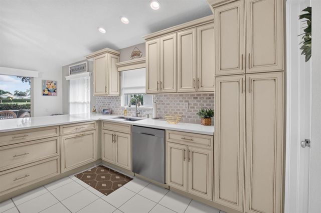6101 Hook Lane, Boynton Beach, FL 33437