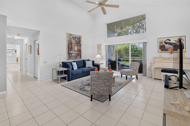 6101 Hook Lane, Boynton Beach, FL 33437