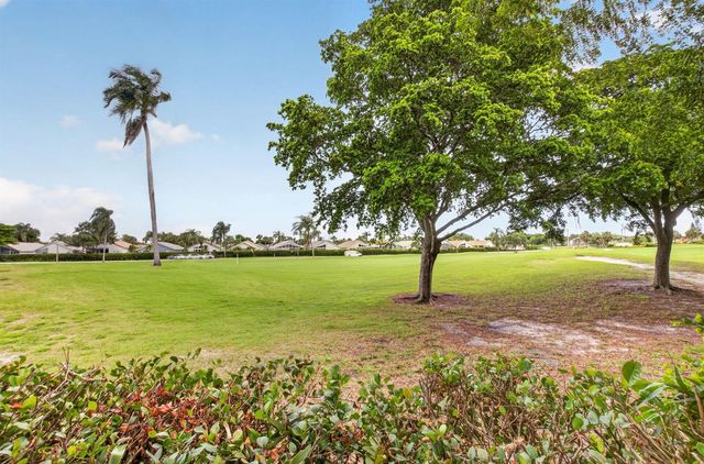 6101 Hook Lane, Boynton Beach, FL 33437