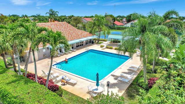 6101 Hook Lane, Boynton Beach, FL 33437