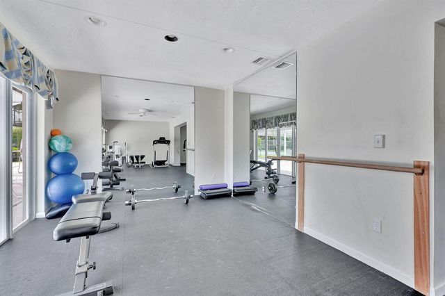 6101 Hook Lane, Boynton Beach, FL 33437