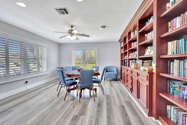 6101 Hook Lane, Boynton Beach, FL 33437