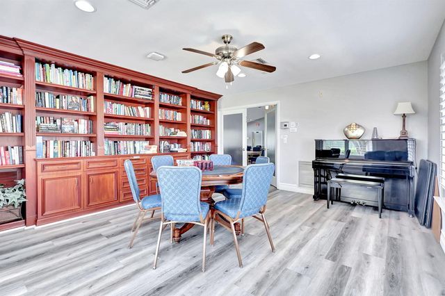 6101 Hook Lane, Boynton Beach, FL 33437