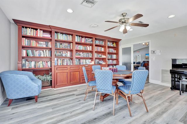 6101 Hook Lane, Boynton Beach, FL 33437