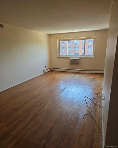 395 Westchester Avenue 4k, Port Chester, NY 10573