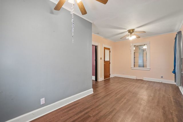 162 6th Avenue, Moline, IL 61265