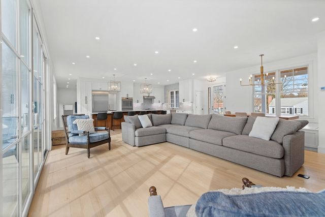 110 Berkley Street, Waltham, MA 02451