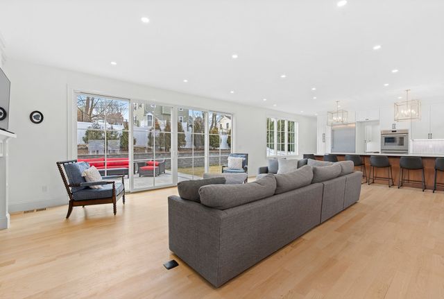 110 Berkley Street, Waltham, MA 02451
