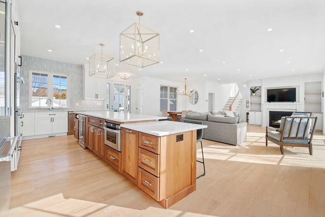 110 Berkley Street, Waltham, MA 02451