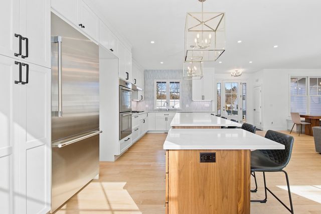 110 Berkley Street, Waltham, MA 02451