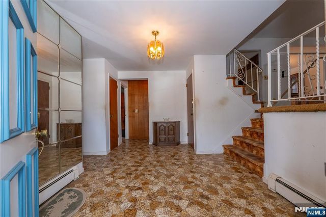 409 W Anderson Street, Hackensack, NJ 07601