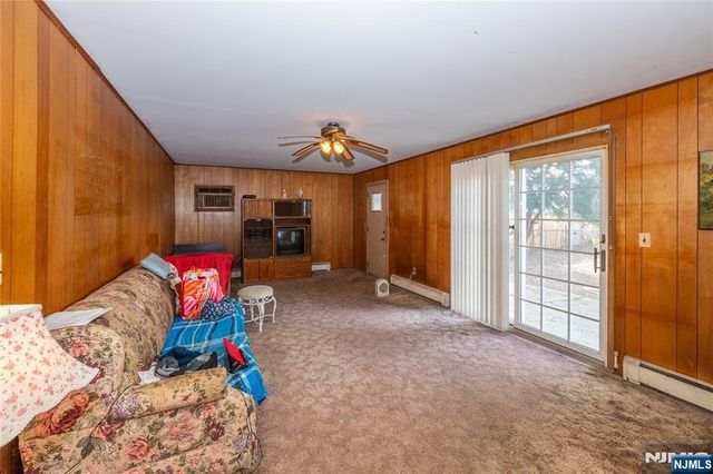 409 W Anderson Street, Hackensack, NJ 07601