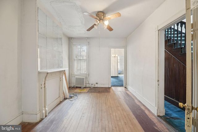 712 4TH ST SE, Washington, DC 20003