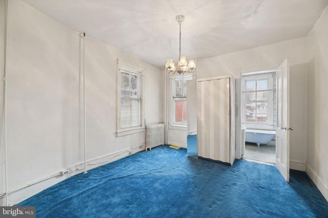 712 4TH ST SE, Washington, DC 20003