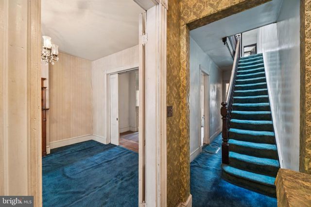 712 4TH ST SE, Washington, DC 20003