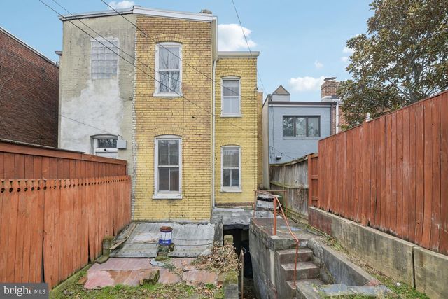 712 4TH ST SE, Washington, DC 20003