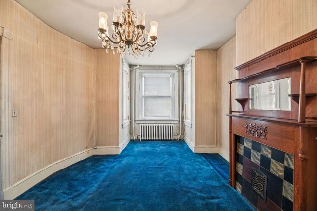 712 4TH ST SE, Washington, DC 20003