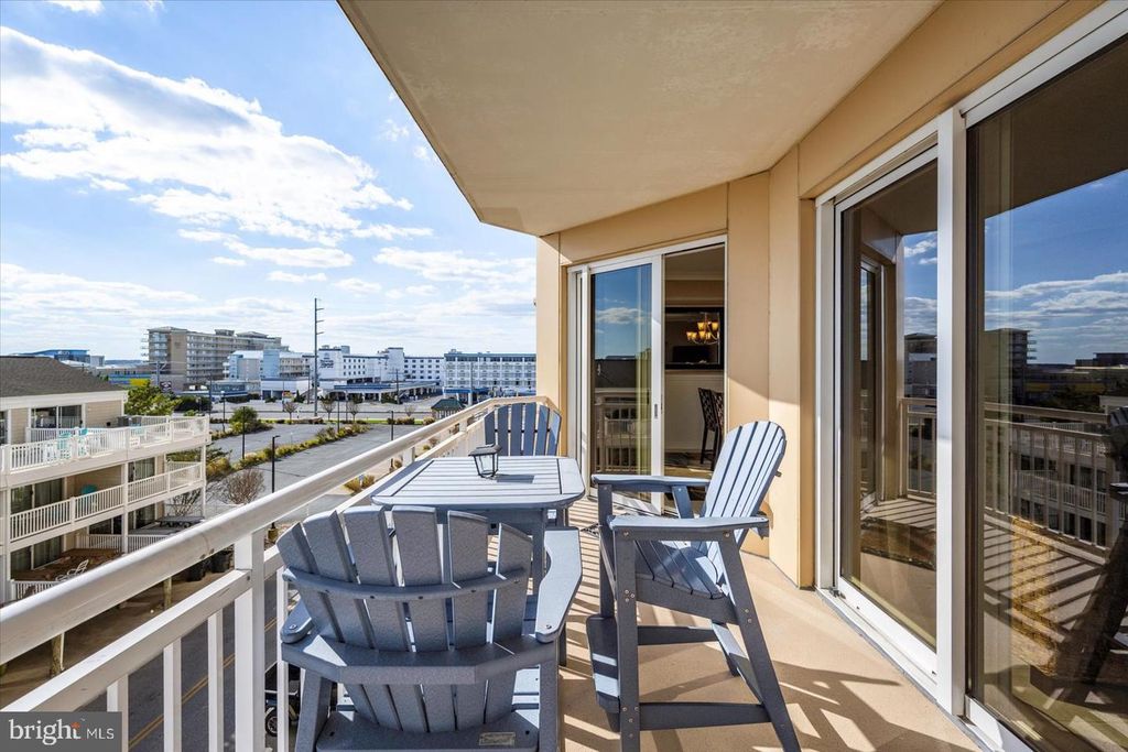 Image 19 of property listing at 2 48TH ST #304, Ocean City, MD 21842