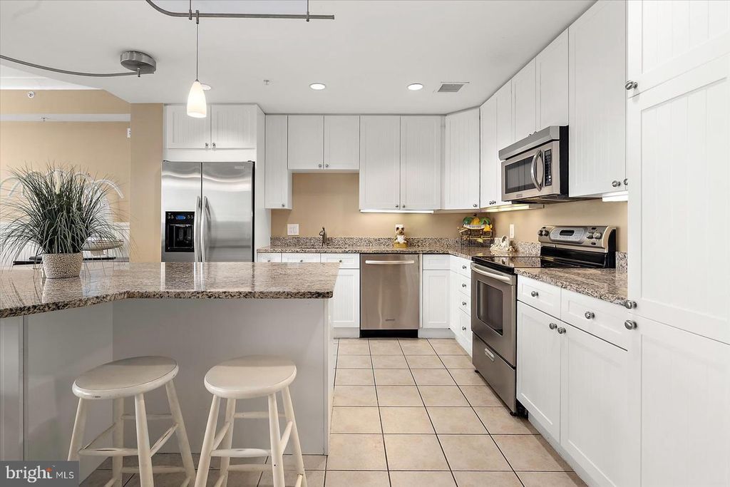 Image 23 of property listing at 2 48TH ST #304, Ocean City, MD 21842