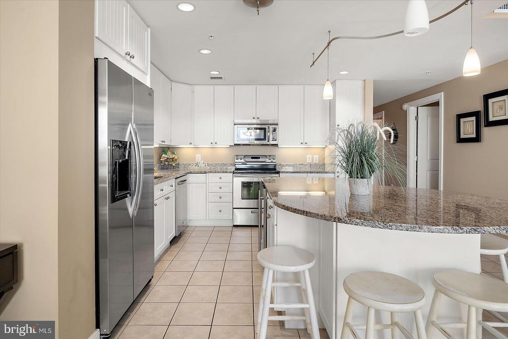 Image 28 of property listing at 2 48TH ST #304, Ocean City, MD 21842
