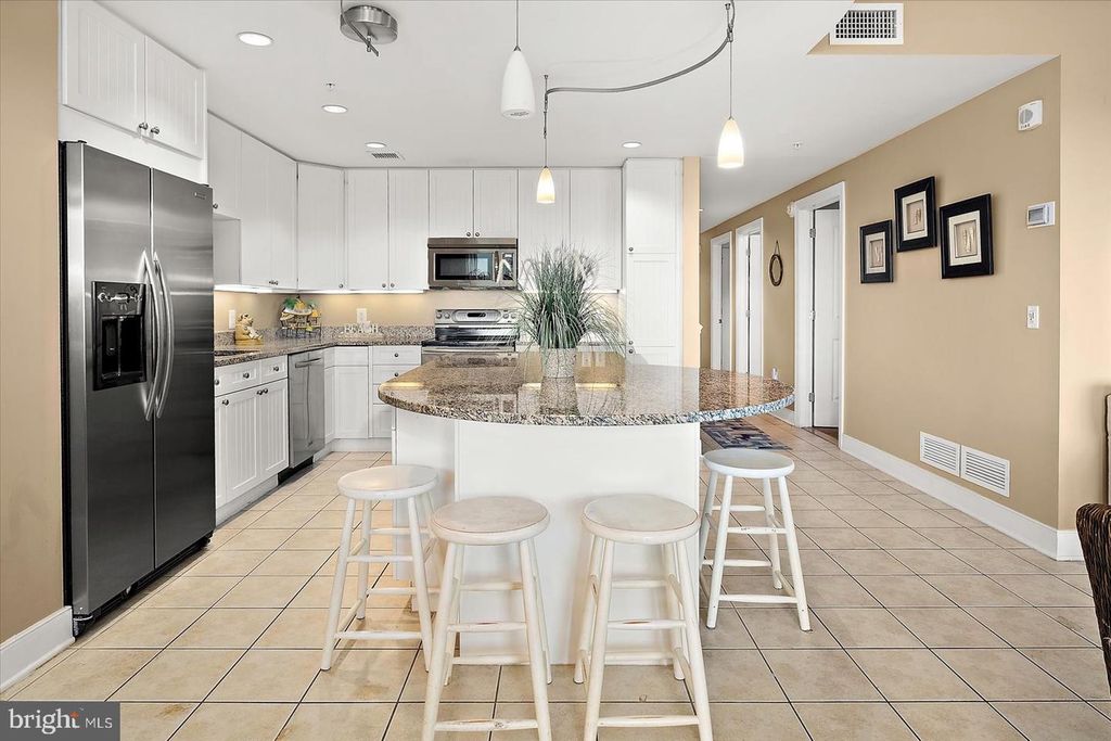 Image 30 of property listing at 2 48TH ST #304, Ocean City, MD 21842
