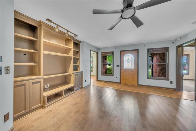 415 Whitney Dr, Smyrna, TN 37167