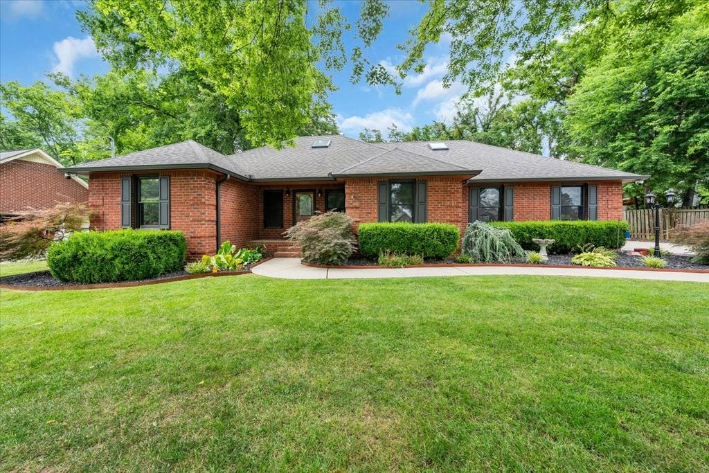 415 Whitney Dr, Smyrna, TN 37167