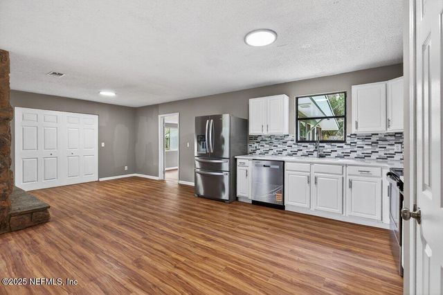 219 N WEST Street, Green Cove Springs, FL 32043