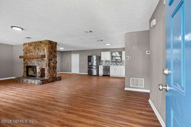 219 N WEST Street, Green Cove Springs, FL 32043