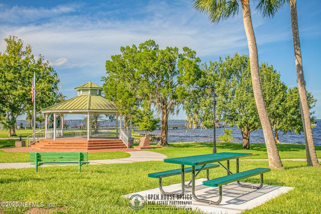 219 N WEST Street, Green Cove Springs, FL 32043