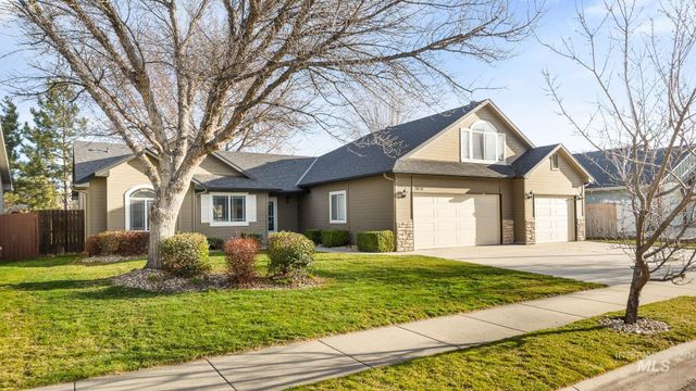 2832 E Indian Creek Dr, Meridian, ID 83642