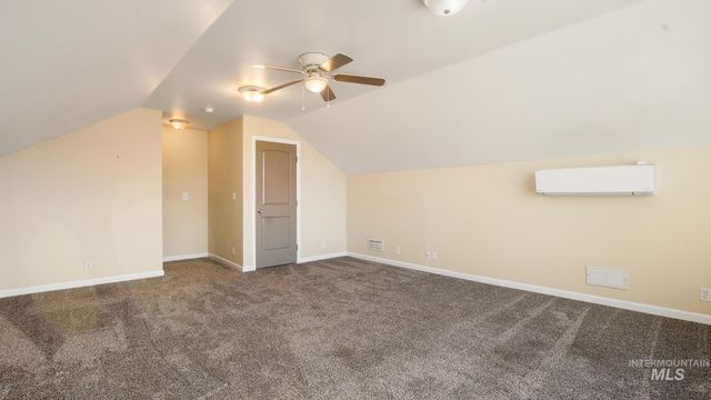 2832 E Indian Creek Dr, Meridian, ID 83642