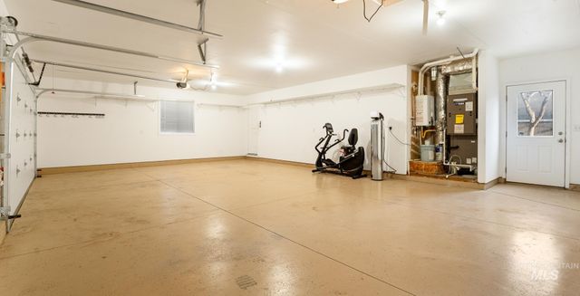 2832 E Indian Creek Dr, Meridian, ID 83642