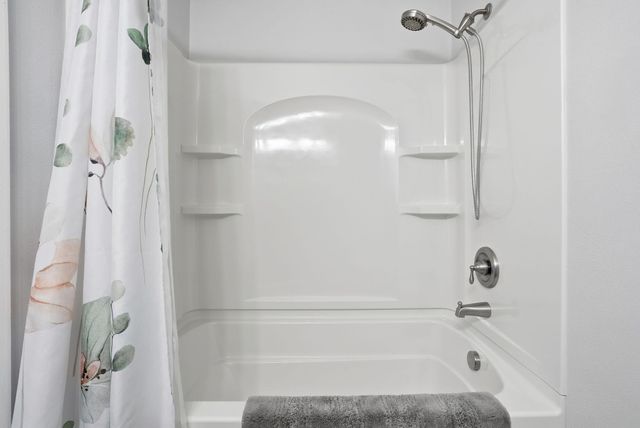 20123 E Micaview Ave, Spokane, WA 99016