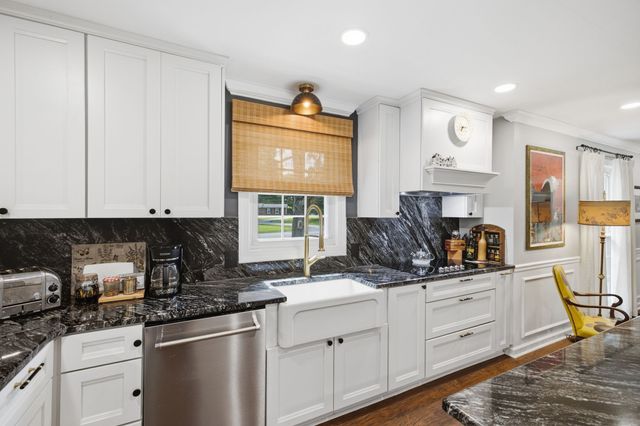 1507 Jewell Dr, Columbia, TN 38401