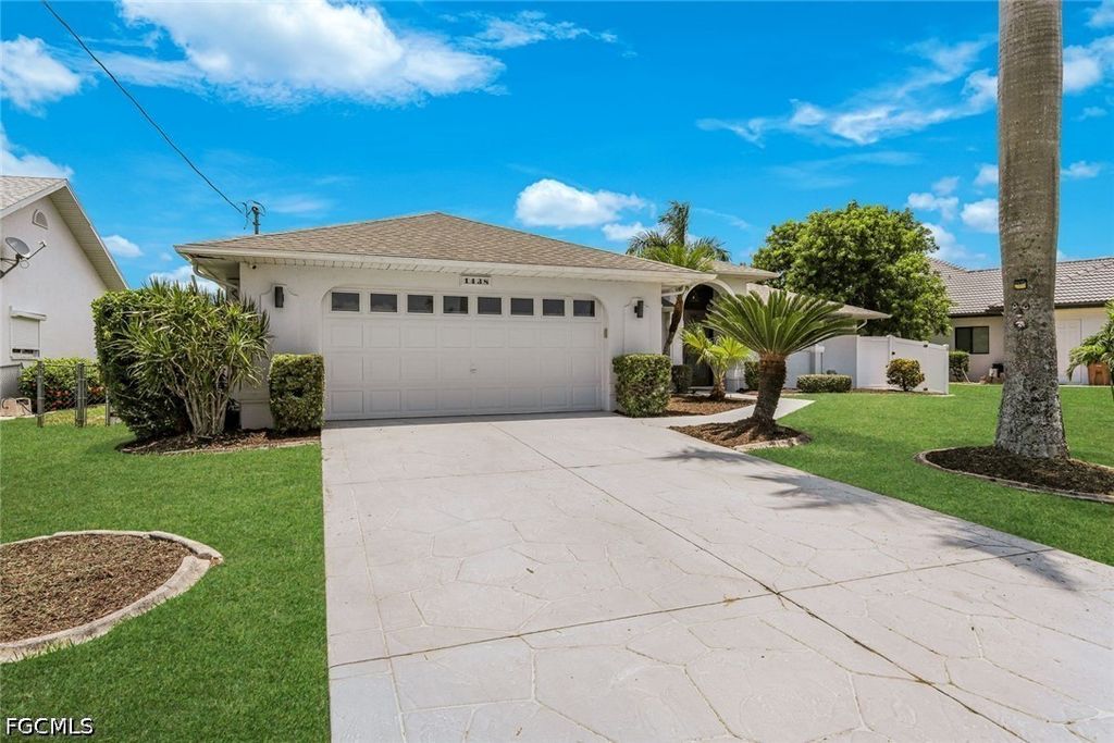 Image 6 of property listing at 1438 SW 57th ST, Cape Coral, FL 33914