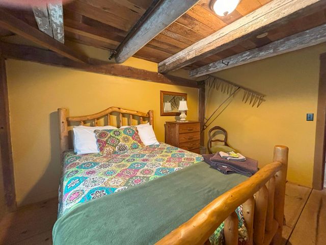 1258 Pinkham Road, Burke, VT 05832