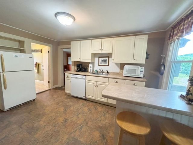 1258 Pinkham Road, Burke, VT 05832