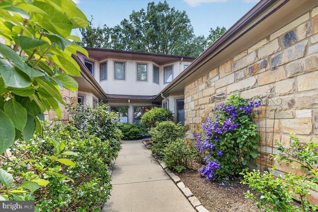 3 MARILYN CT, Lawrenceville, NJ 08648