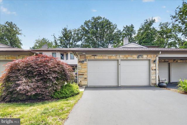 3 MARILYN CT, Lawrenceville, NJ 08648